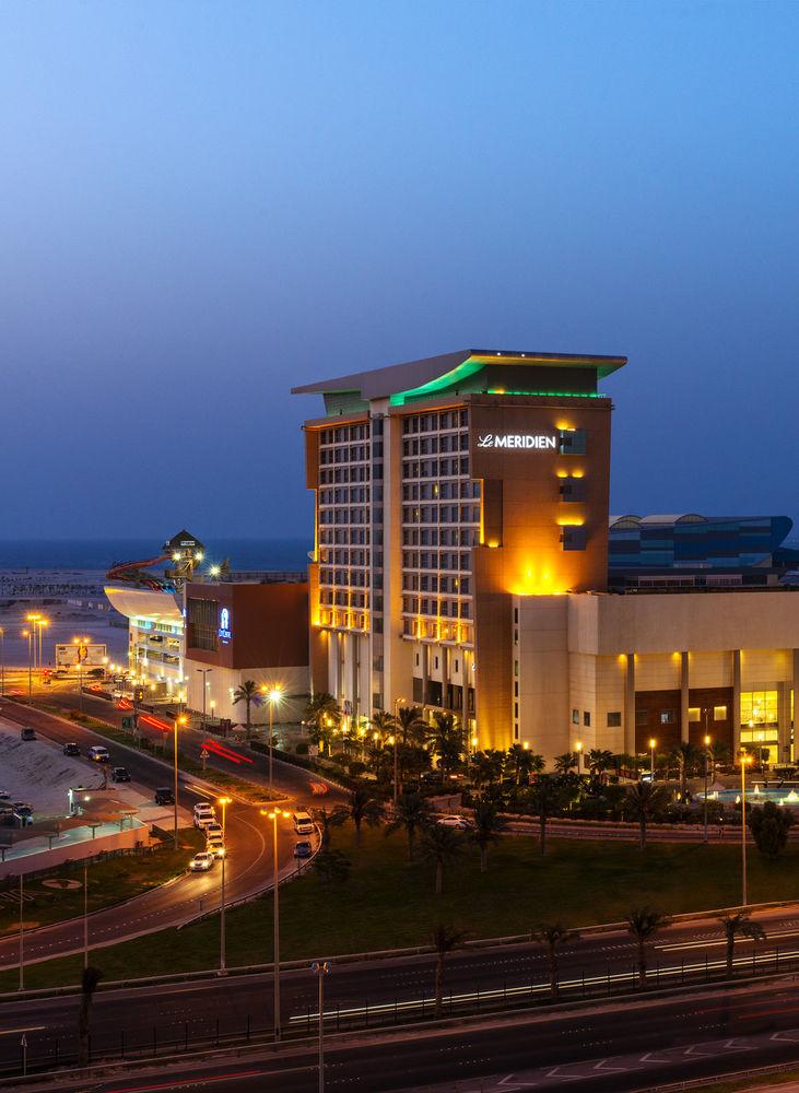 Le Méridien City Centre Bahrain Al Manamah Esterno foto Mercure Hotel, Muscat