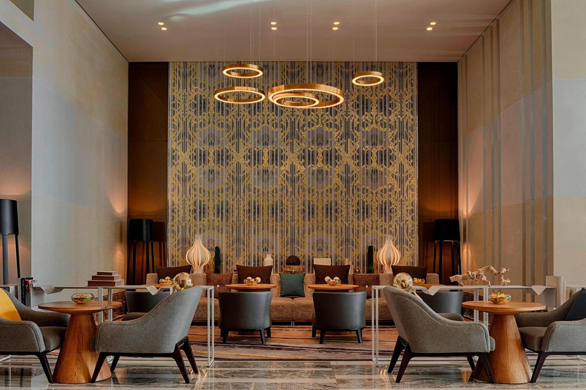 Le Méridien City Centre Bahrain Al Manamah Esterno foto The lobby of the hotel